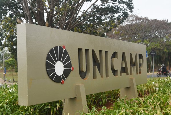 Reitoria da Unicamp obriga estudantes pobres a fazerem aulas EaD para manter pagamento de bolsas