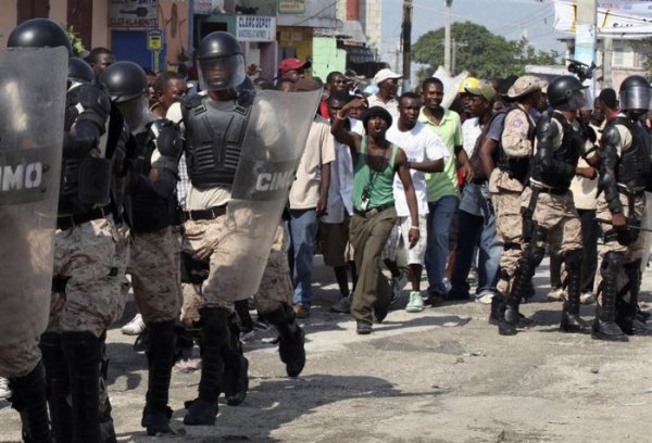 Massivas mobilizações no Haiti somam 3 mortos pelas mãos da polícia