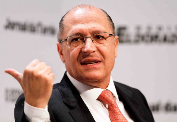 Impaciente em acabar com a aposentadoria, Alckmin diz que teria feito reforma da Previdência em 2016