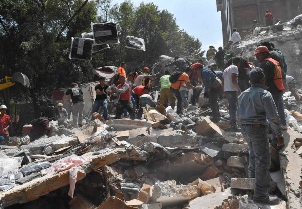 Terremoto de 7,1 graus abala o México e deixa ao menos 80 mortos