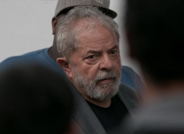 TSE quer impedir que Lula apareça como candidato nas propagandas eleitorais