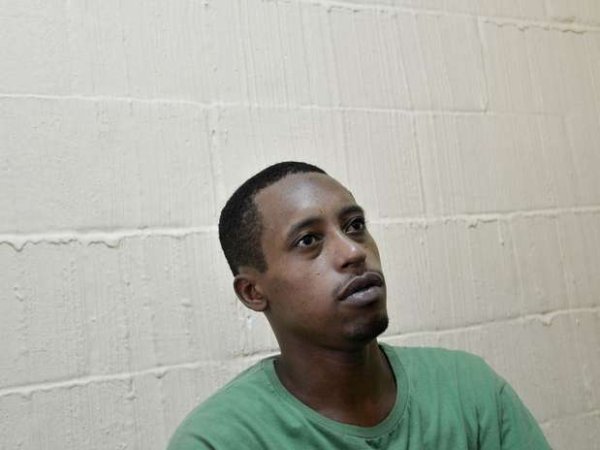 Defesa pede prisão domiciliar à Rafael Braga após contrair tuberculose na prisão