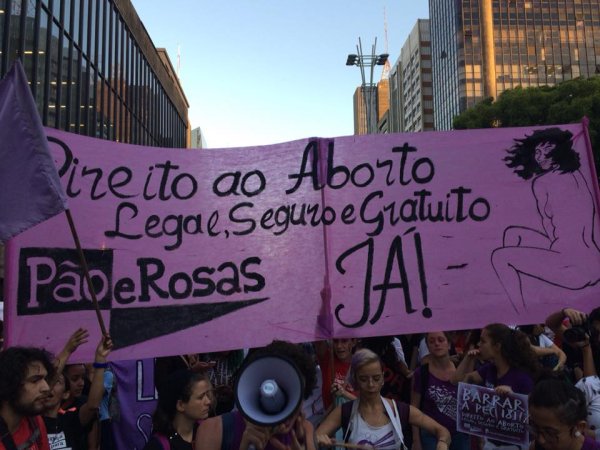 As centrais sindicais CUT e CTB silenciam na luta pelo direito ao aborto no Brasil